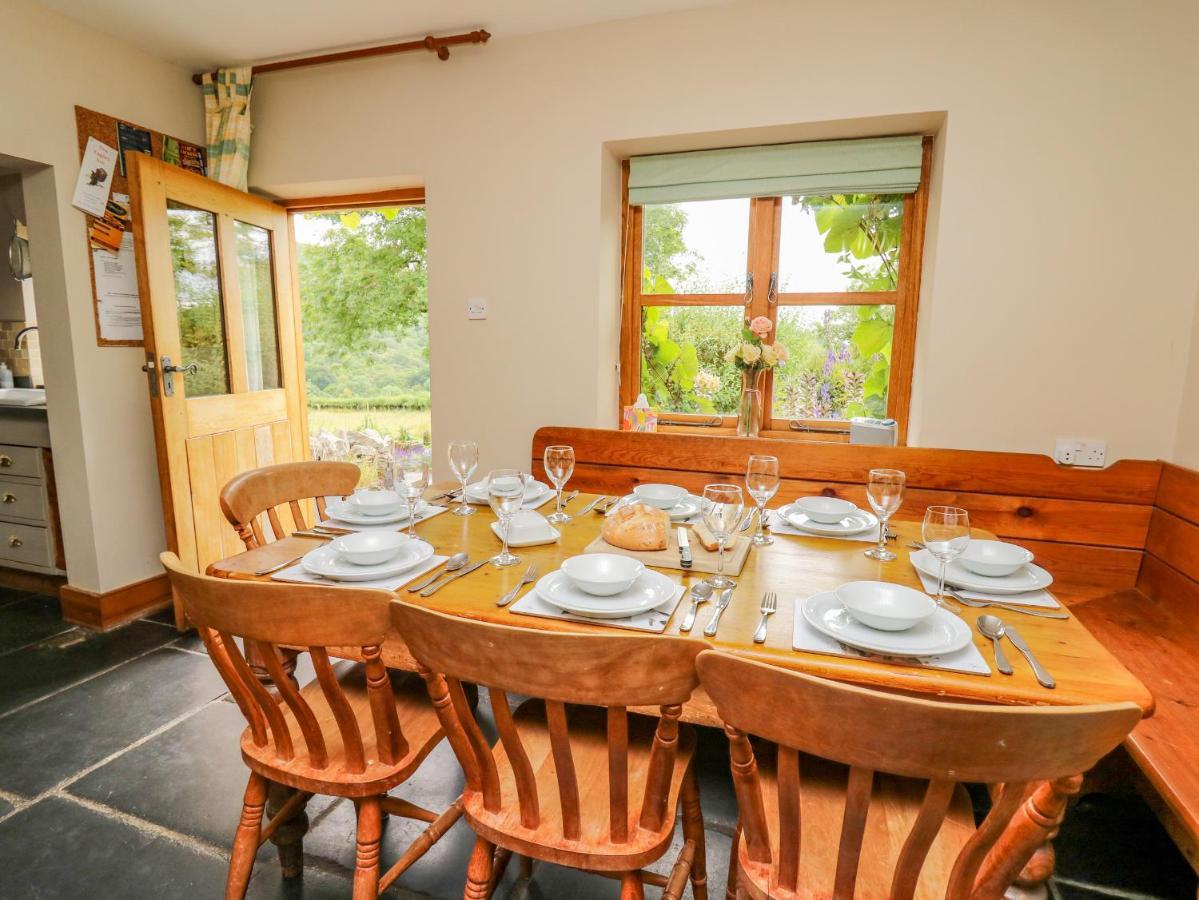 Byrdir Cottage Llanwrthwl Экстерьер фото